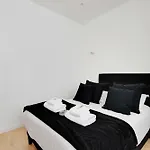Authentique - 1br- 2p- Voltaire *
