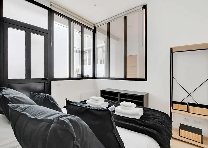 Authentique - 1br- 2p- Voltaire
